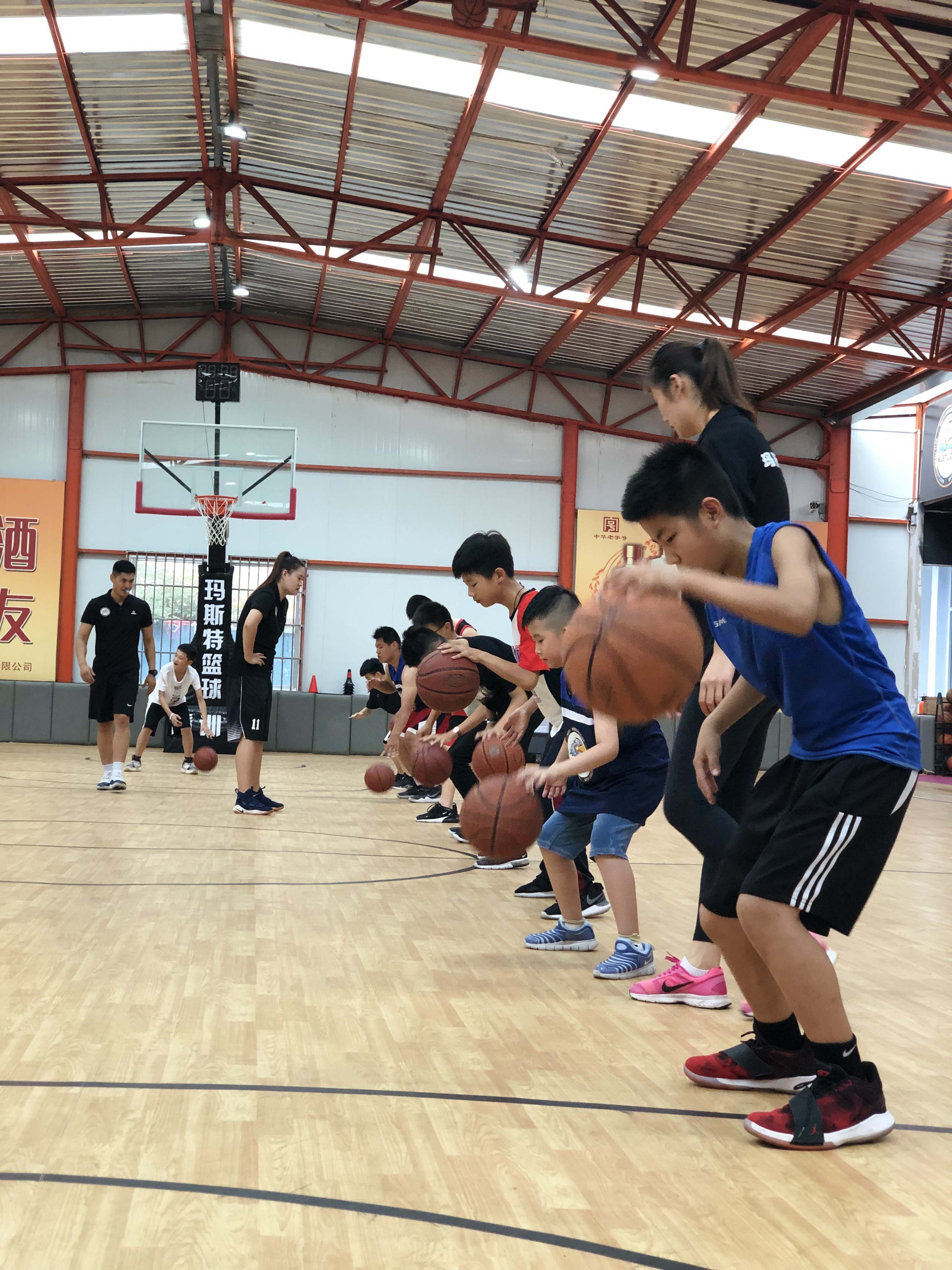 全区教育体育系统二季度安全工作会议召开(图1)